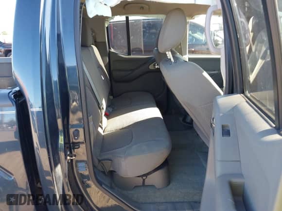 2016 Nissan Frontier SV with VIN 1N6AD0EV3GN727740, listed as a IAAI auction lot 43451141 with 189,516 mi miles and . Bid and sale history available at DreamBid. Image 8.