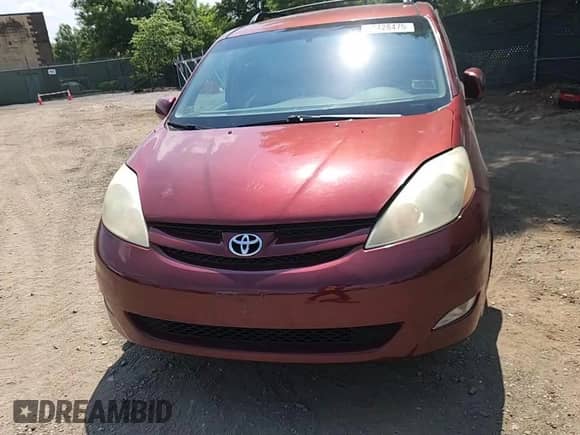 2006 Toyota Sienna XLE z VIN 5TDBA22C16S066202, wystawiony jako Copart lot #69227305 z przebiegiem 201 766 mil mil oraz Nie do naprawy • Non repairable. Historia ofert i sprzedaży dostępna na DreamBid. Obrazek 14.