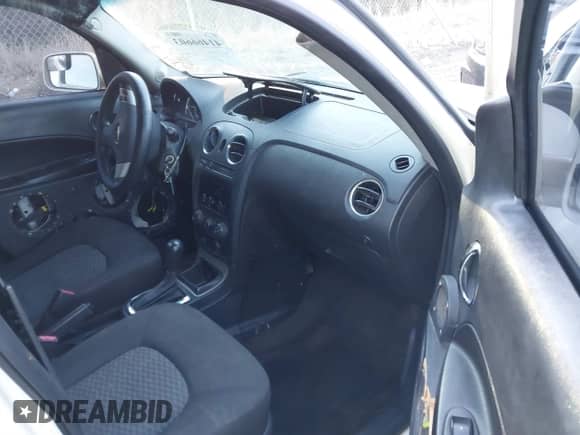 2010 Chevrolet HHR LS с VIN 3GCAAADB2AS588321, выставлен на аукционе IAAI как лот 41466603 с пробегом 223 301 миль миль и . История ставок и продаж доступна на DreamBid. Изображение 5.