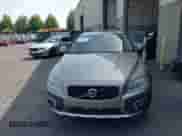 2016 Volvo XC70 T5 Premier z VIN YV4612NK0G1237425, wystawiony jako IAAI lot #42476626 z przebiegiem 139 207 mil mil oraz . Historia ofert i sprzedaży dostępna na DreamBid. Obrazek 13.