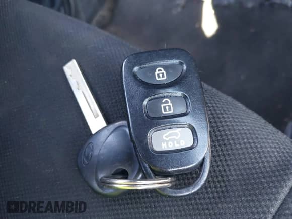 2016 Hyundai Veloster с VIN KMHTC6AD1GU275559, выставлен на аукционе IAAI как лот 43450360 с пробегом 184 118 миль миль и . История ставок и продаж доступна на DreamBid. Изображение 11.