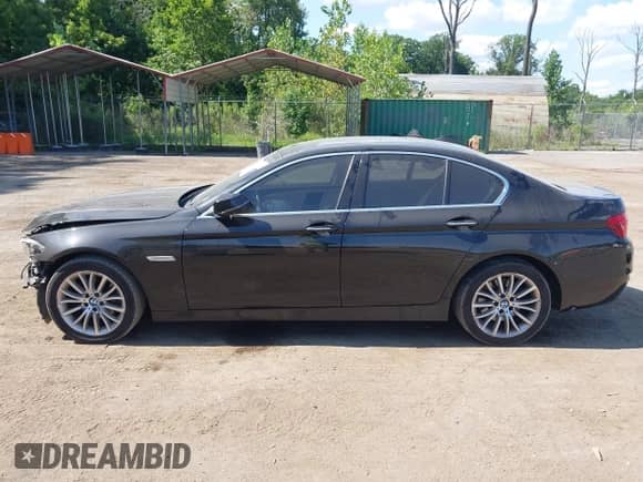2015 BMW 5 Series 528i xDrive with VIN WBA5A7C52FD620771, listed as a IAAI auction lot 42953855 with 151,283 mi miles and . Bid and sale history available at DreamBid. Image 14.