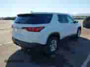 2022 Chevrolet Traverse LS z VIN 1GNERFKWXNJ115097, wystawiony jako IAAI lot #43337131 z przebiegiem 39 511 mil mil oraz . Historia ofert i sprzedaży dostępna na DreamBid. Obrazek 4.