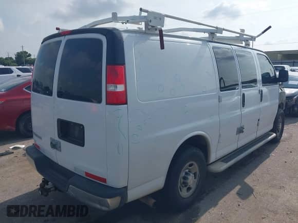 2018 Chevrolet Express Cargo с VIN 1GCWGAFG2J1908512, выставлен на аукционе IAAI как лот 42376707 с пробегом 148 081 миль миль и . История ставок и продаж доступна на DreamBid. Изображение 4.