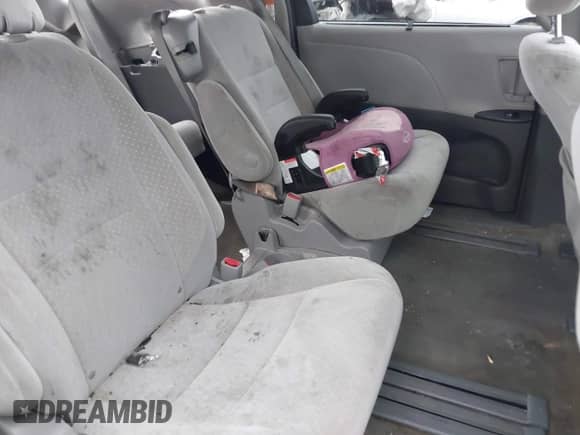2018 Toyota Sienna LE Auto Access Seat with VIN 5TDKZ3DC8JS909056, listed as a IAAI auction lot 42362934 with 157,230 mi miles and . Bid and sale history available at DreamBid. Image 8.