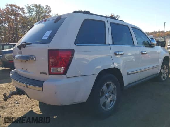 2007 Jeep Grand Cherokee Limited с VIN 1J8HR58237C521873, выставлен на аукционе IAAI как лот 43529914 с пробегом 186 910 миль миль и . История ставок и продаж доступна на DreamBid. Изображение 4.