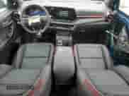 2025 Chevrolet Equinox FWD RS z VIN 3GNAXLEG1SL175362, wystawiony jako Copart lot #44587075 z przebiegiem 2 949 mil mil oraz Szkoda całkowita • Salvage title. Historia ofert i sprzedaży dostępna na DreamBid. Obrazek 8.