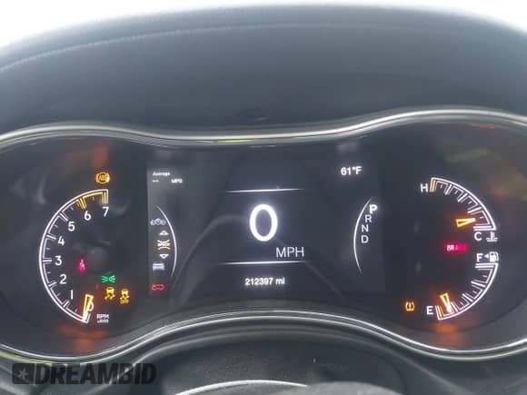 2020 Jeep Grand Cherokee Summit с VIN 1C4RJFJT4LC137073, выставлен на аукционе IAAI как лот 42265991 с пробегом 212 397 миль миль и . История ставок и продаж доступна на DreamBid. Изображение 7.