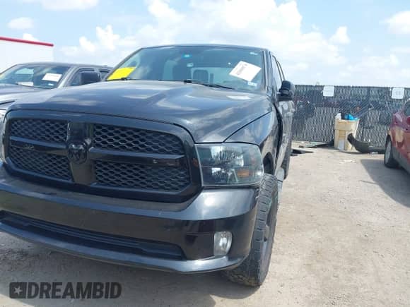 2017 Ram 1500 Tradesman z VIN 1C6RR7KG3HS681519, wystawiony jako IAAI lot #42686074 z przebiegiem 131 052 mil mil oraz . Historia ofert i sprzedaży dostępna na DreamBid. Obrazek 2.