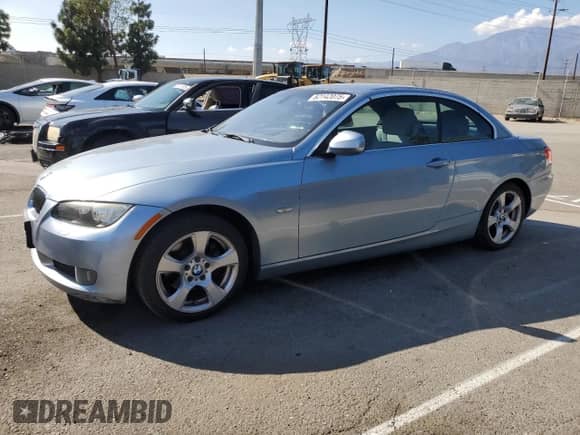 2010 BMW 3 Series 328i с VIN WBAWL1C55AP492755, выставлен на аукционе Copart как лот 82142075 с пробегом 148 391 миль миль и Списание • Salvage title. История ставок и продаж доступна на DreamBid. Изображение 1.