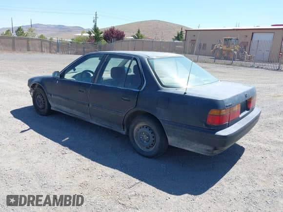 1990 Honda Accord with VIN JHMCB7556LC081625, listed as a IAAI auction lot 42171459 with 264,910 mi miles and . Bid and sale history available at DreamBid. Image 3.