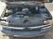 2002 Chevrolet Silverado 2500HD LS с VIN 1GCHK23U32F238447, выставлен на аукционе Copart как лот 84182575 с пробегом 368 947 миль миль и Списание • Salvage title. История ставок и продаж доступна на DreamBid. Изображение 11.