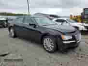 2014 Chrysler 300 z VIN 2C3CCARG2EH276603, wystawiony jako Copart lot #85109795 z przebiegiem 175 225 mil mil oraz Szkoda całkowita • Salvage title. Historia ofert i sprzedaży dostępna na DreamBid. Obrazek 4.