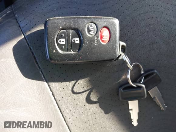 2011 Toyota Prius I with VIN JTDKN3DU0B5314794, listed as a IAAI auction lot 43527089 with 178,921 mi miles and . Bid and sale history available at DreamBid. Image 11.