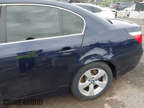 2006 BMW 5 Series с VIN WBANF33586B999006, выставлен на аукционе IAAI как лот 39551638 с пробегом 292 629 миль миль и . История ставок и продаж доступна на DreamBid. Изображение 6.