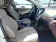 2016 Hyundai Santa Fe с VIN 5XYZU3LB6GG330269, выставлен на аукционе IAAI как лот 43009407 с пробегом 99 727 миль миль и . История ставок и продаж доступна на DreamBid. Изображение 5.