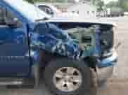 2015 Chevrolet Silverado 1500 LT z VIN 1GCVKREH0FZ343656, wystawiony jako IAAI lot #42694051 z przebiegiem 157 425 mil mil oraz . Historia ofert i sprzedaży dostępna na DreamBid. Obrazek 17.