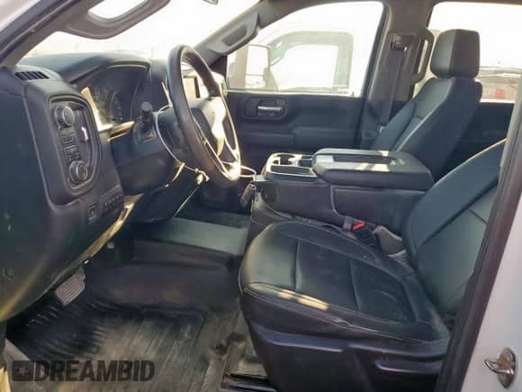 2023 Chevrolet Silverado 2500HD Work Truck z VIN 1GC1YLEY9PF215462, wystawiony jako Copart lot #68853695 z przebiegiem 68 979 mil mil oraz Czysty tytuł • Clean title. Historia ofert i sprzedaży dostępna na DreamBid. Obrazek 7.
