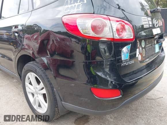 2011 Hyundai Santa Fe Limited with VIN 5XYZK4AG0BG024235, listed as a IAAI auction lot 43427529 with 298,672 mi miles and . Bid and sale history available at DreamBid. Image 6.