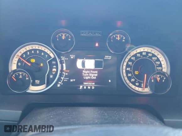 2016 Ram 1500 Laramie z VIN 1C6RR7NG4GS336929, wystawiony jako Copart lot #49149045 z przebiegiem 194 414 mil mil oraz Szkoda całkowita • Salvage title. Historia ofert i sprzedaży dostępna na DreamBid. Obrazek 9.