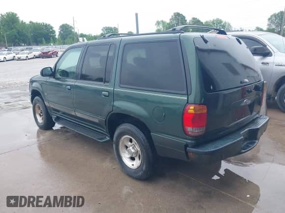1998 Ford Explorer XLT с VIN 1FMZU35P1WZA75454, выставлен на аукционе IAAI как лот 42360349 с пробегом 169 560 миль миль и . История ставок и продаж доступна на DreamBid. Изображение 3.