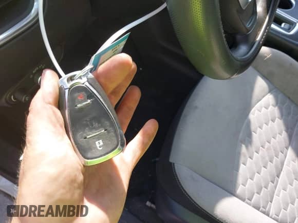 2018 Chevrolet Equinox LS с VIN 3GNAXHEV9JL127165, выставлен на аукционе IAAI как лот 43279487 с пробегом 136 416 миль миль и . История ставок и продаж доступна на DreamBid. Изображение 11.