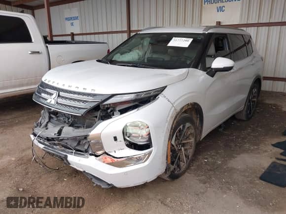 2023 Mitsubishi Outlander SEL with VIN JA4J4VA8XPZ037986, listed as a IAAI auction lot 41777200 with 49,445 mi miles and . Bid and sale history available at DreamBid. Image 2.