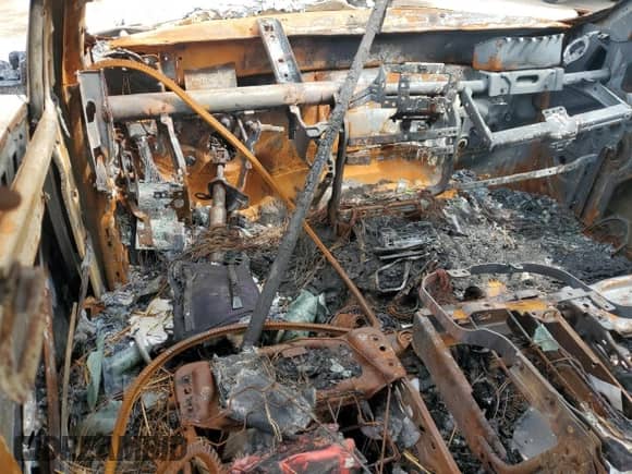 2023 Ram 1500 Tradesman z VIN 1C6RR7FG9PS531388, wystawiony jako Copart lot #70740475 z przebiegiem Nie podano mil oraz Nie do naprawy • Non repairable. Historia ofert i sprzedaży dostępna na DreamBid. Obrazek 8.