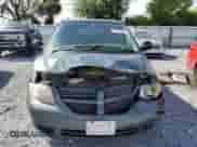 2006 Dodge Caravan SXT with VIN 1D4GP45R46B501174, listed as a Copart auction lot 81353835 with 199,667 mi miles and Salvage title. Bid and sale history available at DreamBid. Image 5.