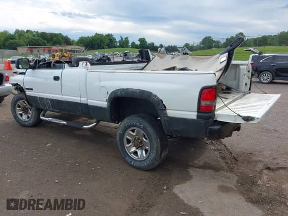2001 Dodge 2500 with VIN 1B7KF23Z81J521234, listed as a IAAI auction lot 42222249 with Not provided miles and . Bid and sale history available at DreamBid. Image 3.