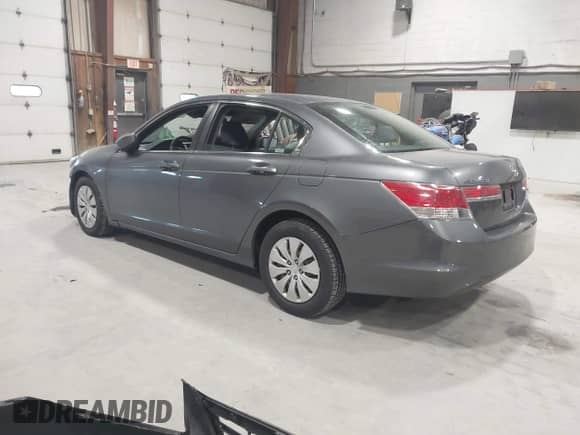 2012 Honda Accord LX z VIN 1HGCP2F33CA189541, wystawiony jako IAAI lot #43343157 z przebiegiem 106 122 mil mil oraz . Historia ofert i sprzedaży dostępna na DreamBid. Obrazek 3.