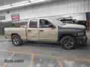 2003 Dodge 2500 ST z VIN 3D7KA286X3G753292, wystawiony jako IAAI lot #43271144 z przebiegiem Nie podano mil oraz . Historia ofert i sprzedaży dostępna na DreamBid. Obrazek 13.