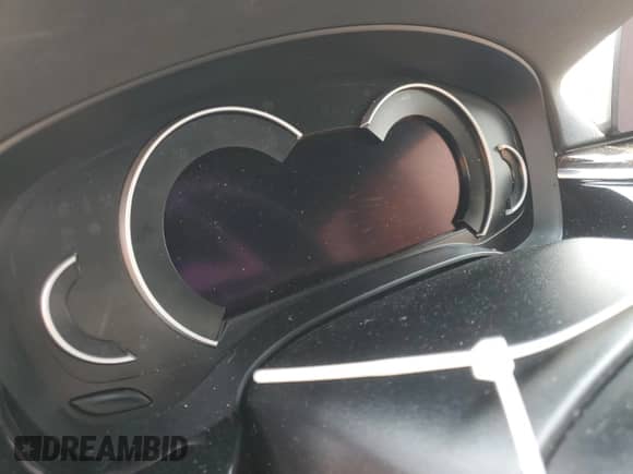 2019 BMW 5 Series 530e xDrive z VIN WBAJB1C58KB375649, wystawiony jako Copart lot #59561305 z przebiegiem Nie podano mil oraz Szkoda całkowita • Salvage title. Historia ofert i sprzedaży dostępna na DreamBid. Obrazek 9.