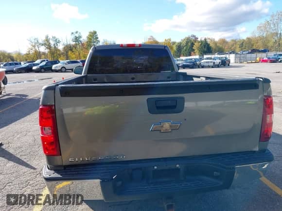 2012 Chevrolet Silverado 1500 Work Truck с VIN 1GCNKPE04CZ193593, выставлен на аукционе IAAI как лот 43537091 с пробегом 225 401 миль миль и . История ставок и продаж доступна на DreamBid. Изображение 16.