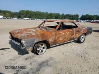 1967 Chevrolet Chevelle с VIN 136177K149819, выставлен на аукционе Copart как лот 67031585 с пробегом Не указан миль и Списание • Salvage title. История ставок и продаж доступна на DreamBid. Изображение 1.