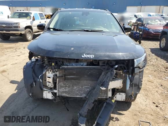 2022 Jeep Compass Latitude Lux с VIN 3C4NJDFB9NT117752, выставлен на аукционе Copart как лот 62170155 с пробегом 40 969 миль миль и Списание • Salvage title. История ставок и продаж доступна на DreamBid. Изображение 5.