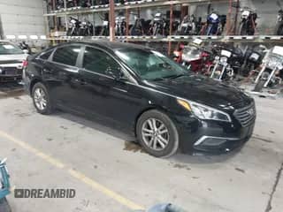 2017 Hyundai Sonata SE с VIN 5NPE24AF2HH567044, выставлен на аукционе IAAI как лот 40774438 с пробегом 115 120 миль миль и . История ставок и продаж доступна на DreamBid. Изображение 1.