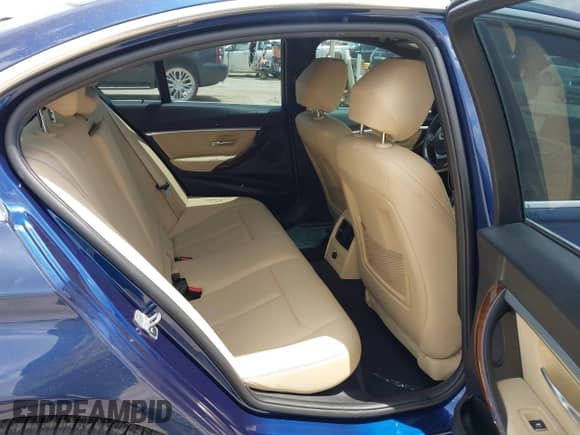 2018 BMW 3 Series 330i with VIN WBA8B9C5XJEE82523, listed as a IAAI auction lot 42530037 with 88,068 mi miles and . Bid and sale history available at DreamBid. Image 8.