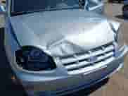 2005 Hyundai Accent GLS с VIN KMHCG45C75U658672, выставлен на аукционе IAAI как лот 42107140 с пробегом 34 351 миль миль и . История ставок и продаж доступна на DreamBid. Изображение 6.