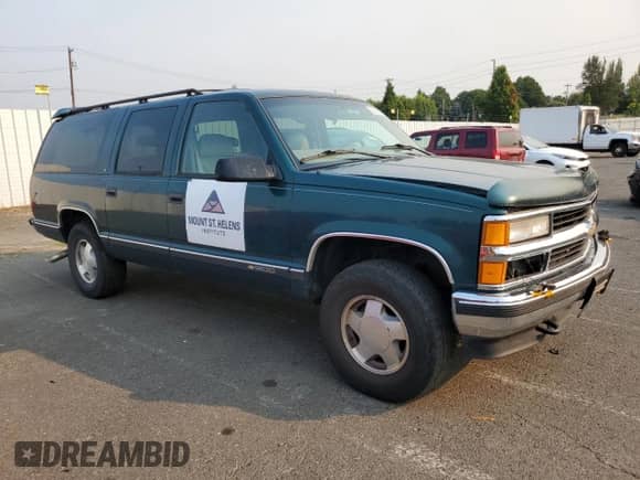 1997 Chevrolet Suburban z VIN 1GNFK16R5VJ314364, wystawiony jako Copart lot #69289644 z przebiegiem 146 925 mil mil oraz Szkoda całkowita • Salvage title. Historia ofert i sprzedaży dostępna na DreamBid. Obrazek 4.