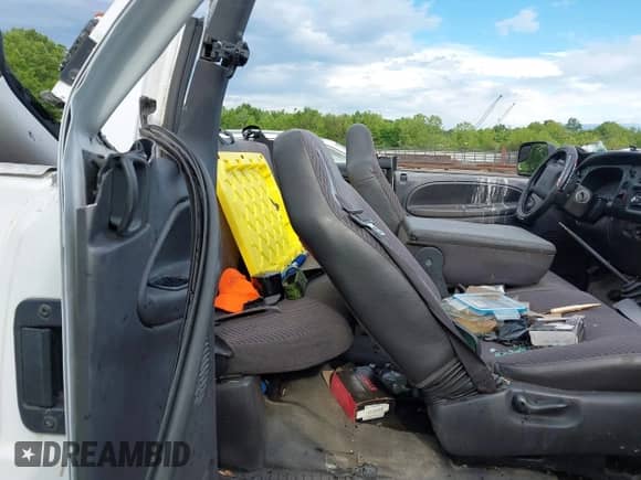 2001 Dodge 2500 with VIN 1B7KF23Z81J521234, listed as a IAAI auction lot 42222249 with Not provided miles and . Bid and sale history available at DreamBid. Image 8.