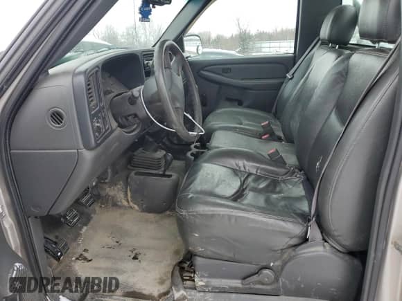 2006 Chevrolet Silverado 1500 Work Truck с VIN 1GCEK14V46Z122117, выставлен на аукционе Copart как лот 45884285 с пробегом 267 018 миль миль и Списание • Salvage title. История ставок и продаж доступна на DreamBid. Изображение 7.