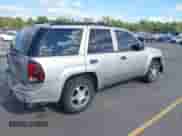 2007 Chevrolet TrailBlazer LS с VIN 1GNDS13S572212445, выставлен на аукционе IAAI как лот 43149091 с пробегом 192 006 миль миль и . История ставок и продаж доступна на DreamBid. Изображение 4.