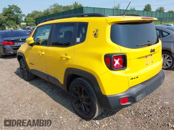 2017 Jeep Renegade Latitude with VIN ZACCJBBB5HPF72093, listed as a IAAI auction lot 42659596 with 57,610 mi miles and . Bid and sale history available at DreamBid. Image 3.