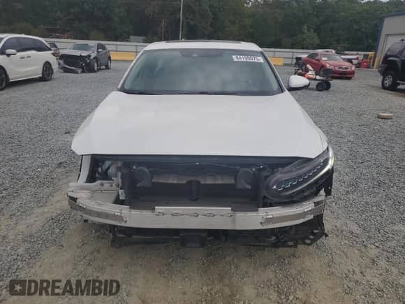2018 Honda Accord Touring with VIN 1HGCV3F93JA014171, listed as a Copart auction lot 84190075 with 42,589 mi miles and Salvage title. Bid and sale history available at DreamBid. Image 5.