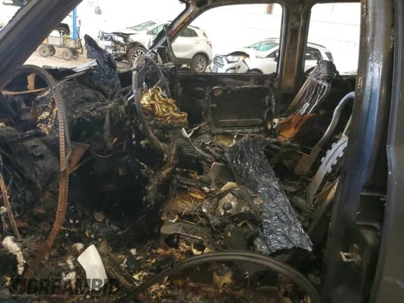 2004 Cadillac Escalade with VIN 1GYEK63N34R153140, listed as a Copart auction lot 62280405 with Not provided miles and Non repairable. Bid and sale history available at DreamBid. Image 7.