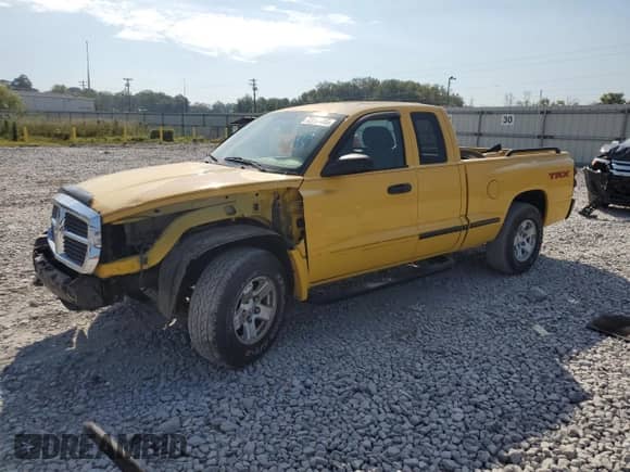 2006 Dodge Dakota ST с VIN 1D7HE22N06S557342, выставлен на аукционе Copart как лот 72053485 с пробегом 66 747 миль миль и На запчасти • Non repairable. История ставок и продаж доступна на DreamBid. Изображение 1.