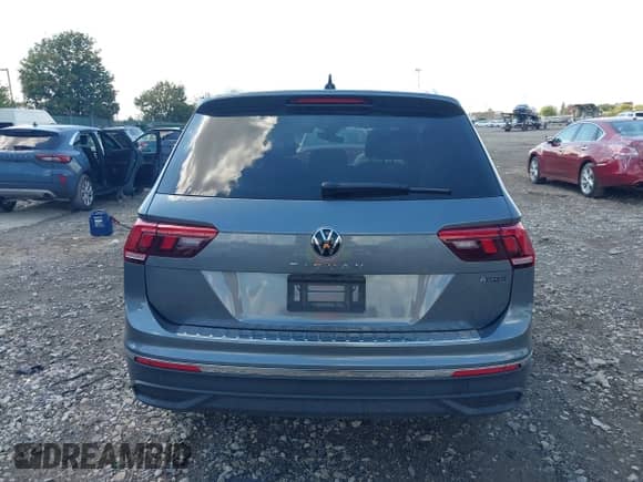 2024 Volkswagen Tiguan Wolfsburg Edition с VIN 3VVAB7AX7RM216006, выставлен на аукционе IAAI как лот 43137852 с пробегом Не указан миль и . История ставок и продаж доступна на DreamBid. Изображение 16.
