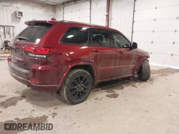 2022 Jeep Grand Cherokee Laredo X with VIN 1C4RJFAG8NC115650, listed as a IAAI auction lot 41481902 with 39,253 mi miles and . Bid and sale history available at DreamBid. Image 4.
