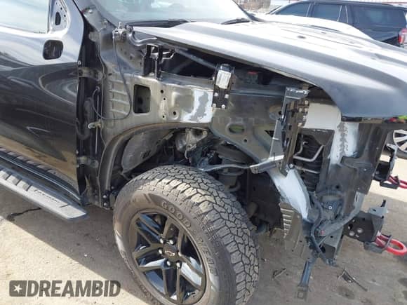 2022 Chevrolet Silverado 1500 Custom Trail Boss с VIN 3GCPDCED5NG547087, выставлен на аукционе IAAI как лот 41217879 с пробегом 164 539 миль миль и . История ставок и продаж доступна на DreamBid. Изображение 18.